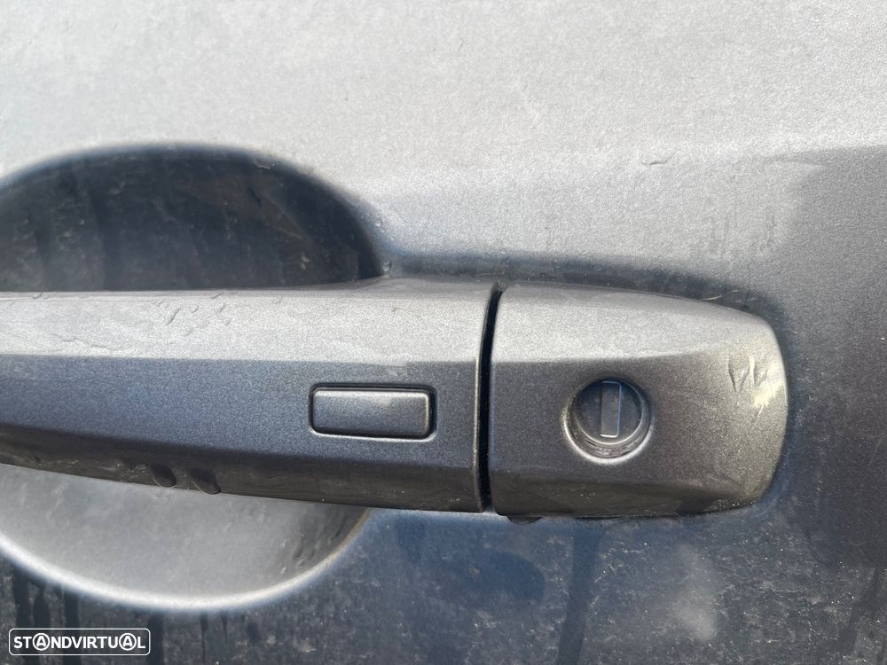 Nissan Juke 1.6 Hybrid N-Connecta Two Tone - 24