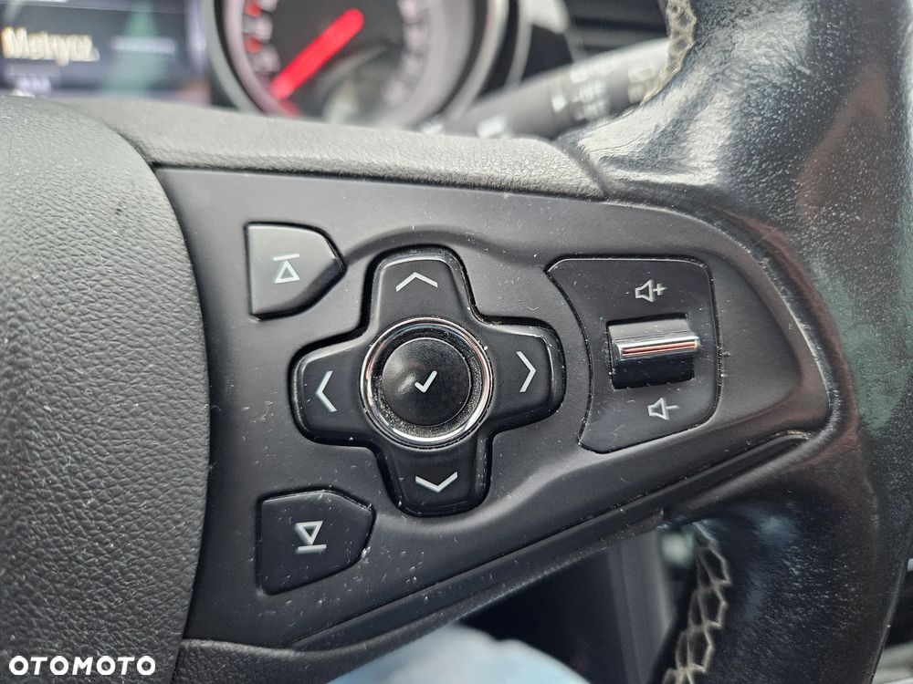 Opel Astra 1.4 Turbo Ultimate - 24