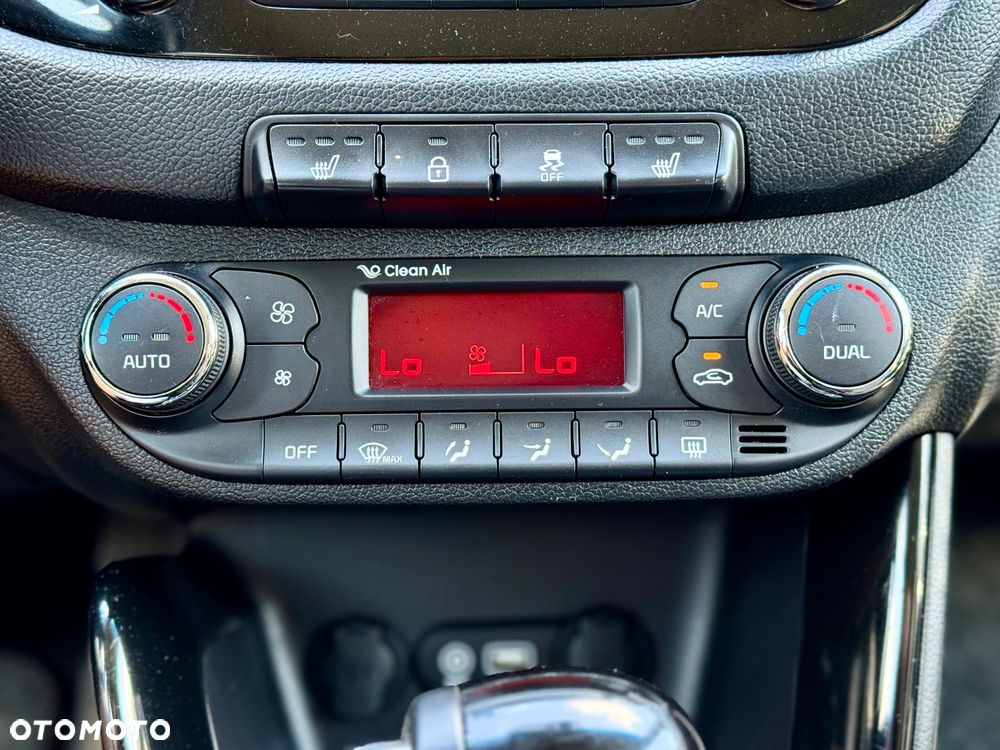 Kia Ceed 1.6 GDI DCT Platinum Edition - 27