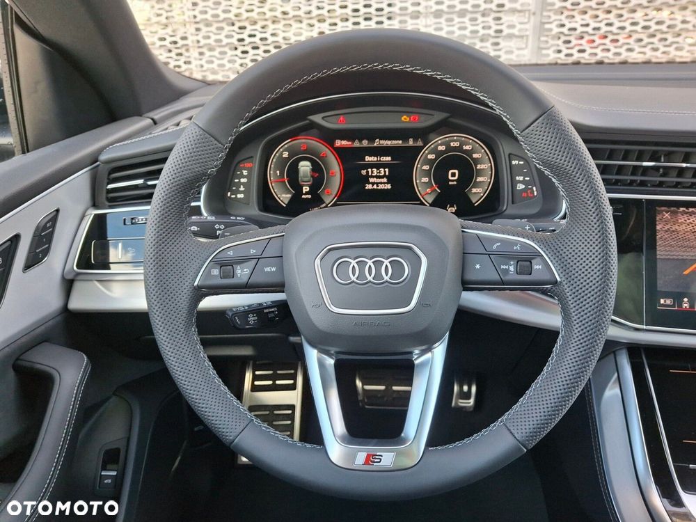 Audi Q8 - 24