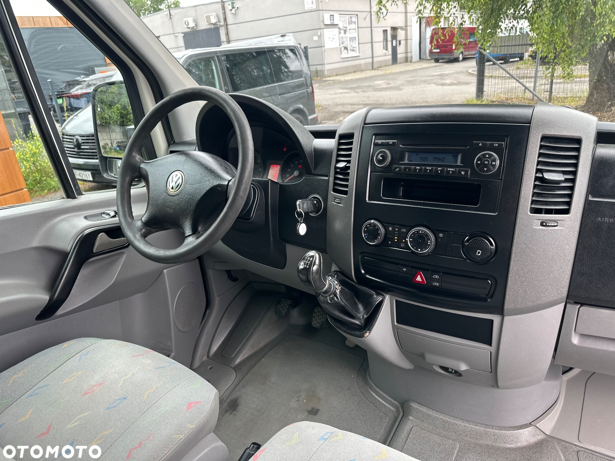 Volkswagen Crafter 2.5tdi 136ps 2010r L2H2 klima - 18