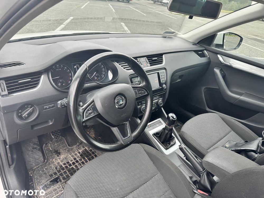 Skoda Octavia 1.6 TDI Active - 8