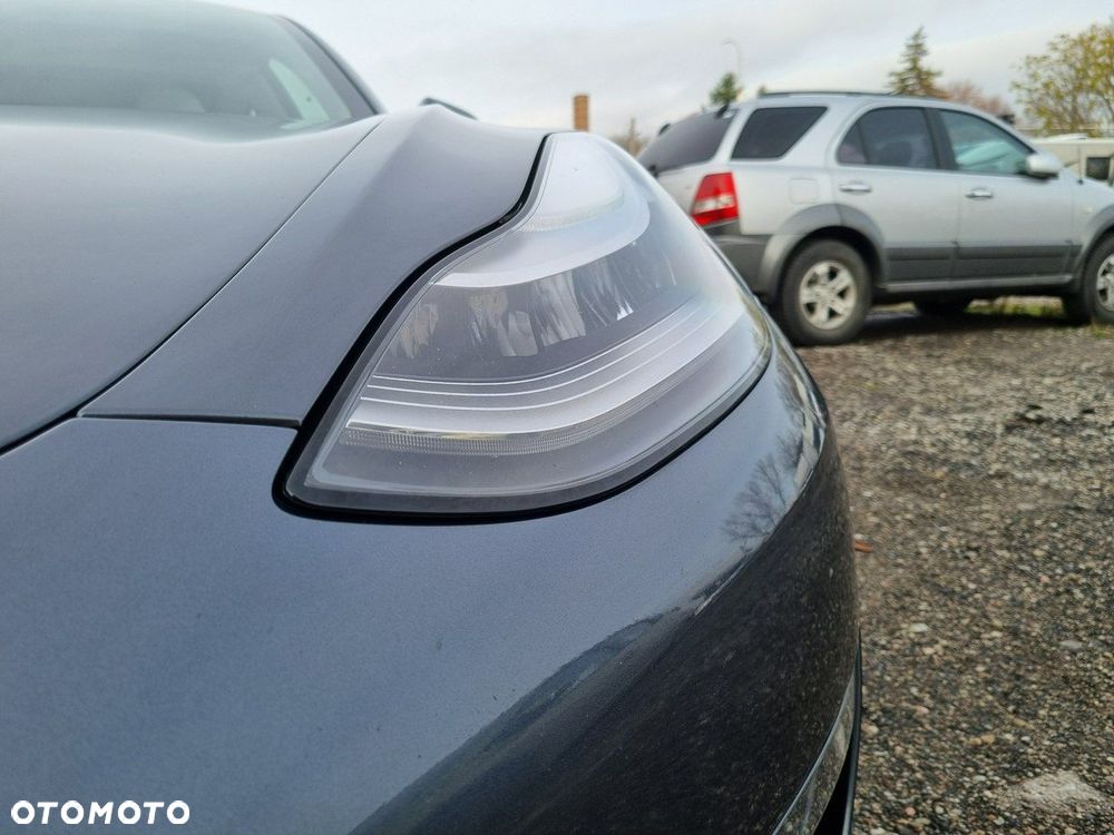 Tesla Model 3 Langstreckenbatterie Allradantrieb Dual Motor - 9