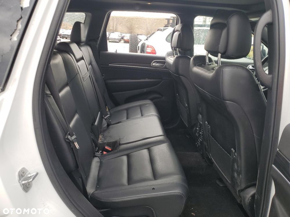 Jeep Grand Cherokee - 11