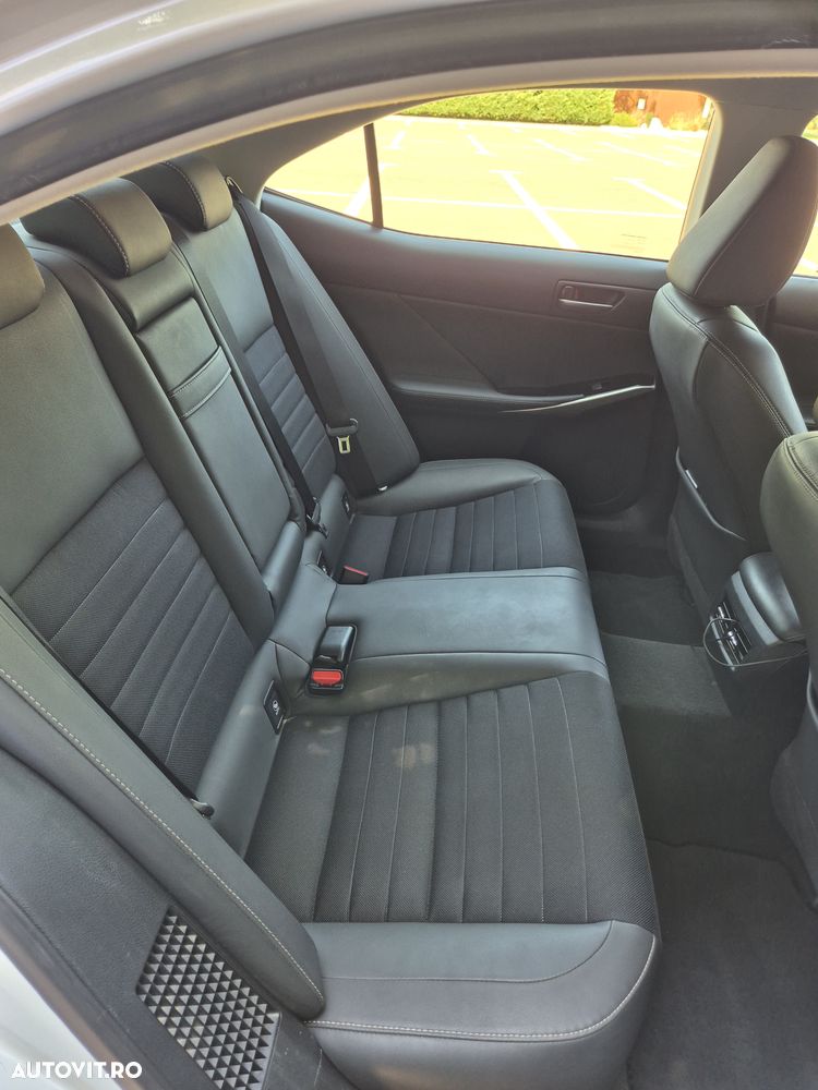 Lexus Seria IS 250 Aut. Business - 14