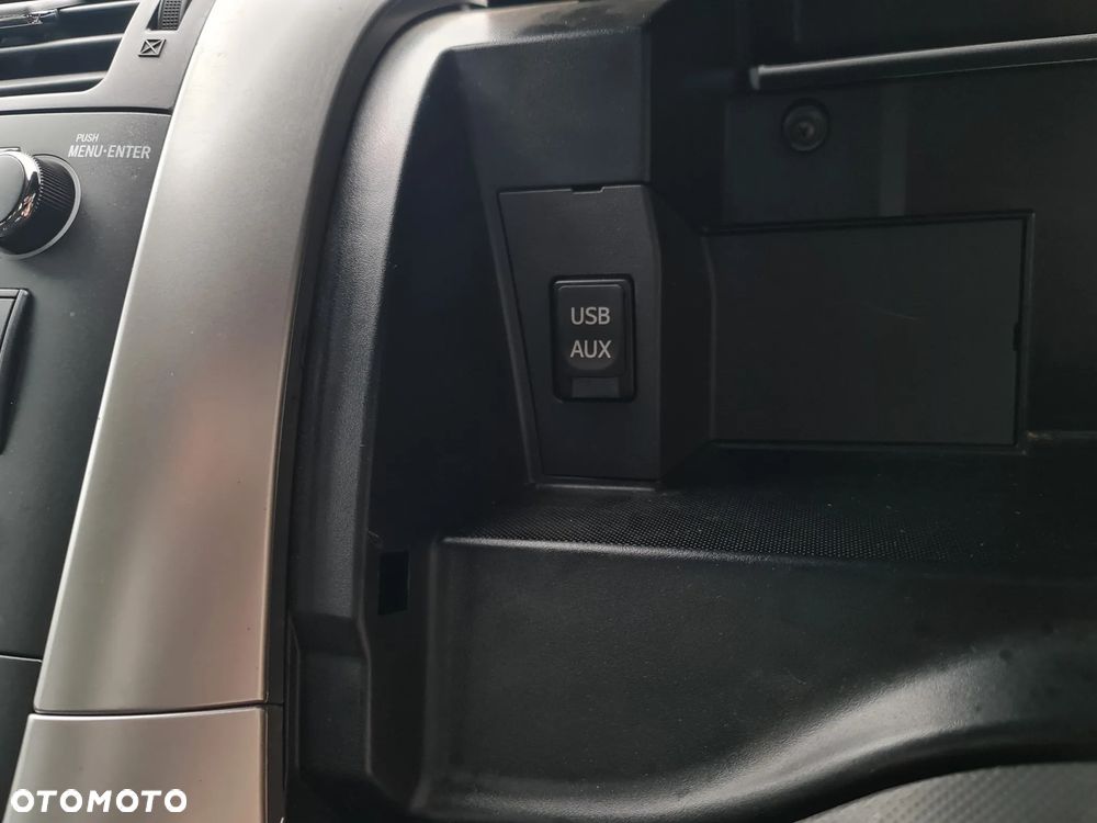 Toyota Auris 1.33 VVT-i Life - 31