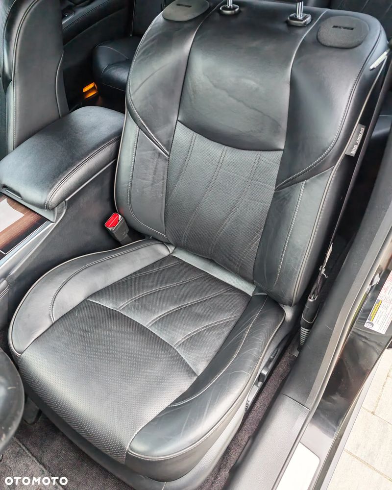 Infiniti Q70 - 21