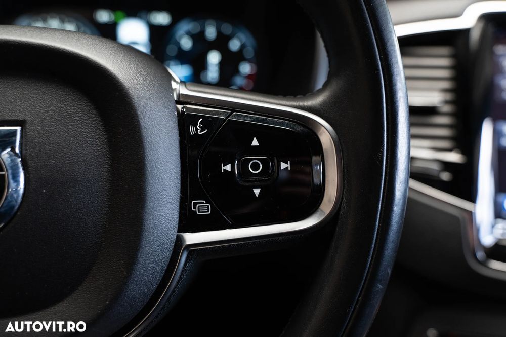 Volvo XC 90 D5 AWD Geartronic Inscription - 22