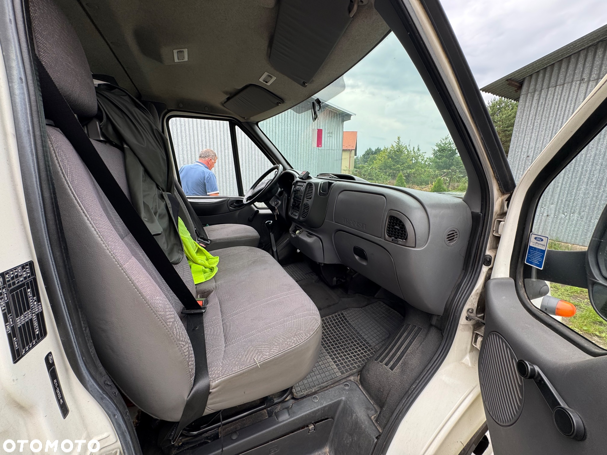 Ford Transit - 11