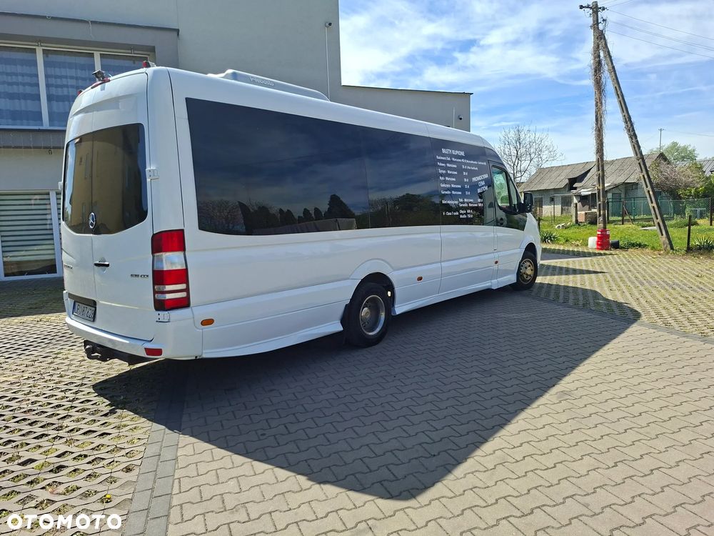 Mercedes-Benz Sprinter - 12