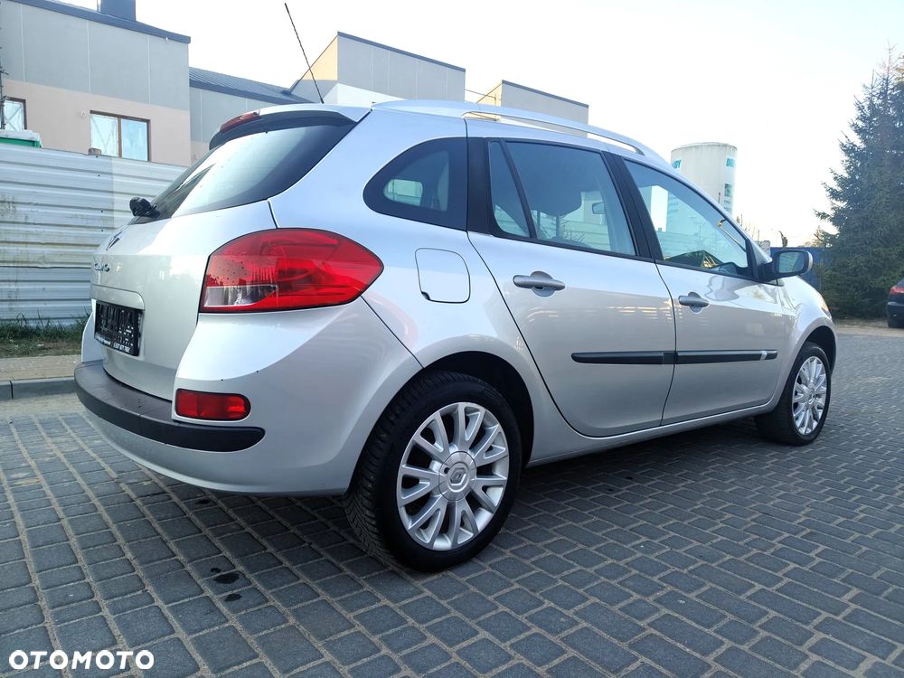 Renault Clio 1.2 TCE Authentique - 9