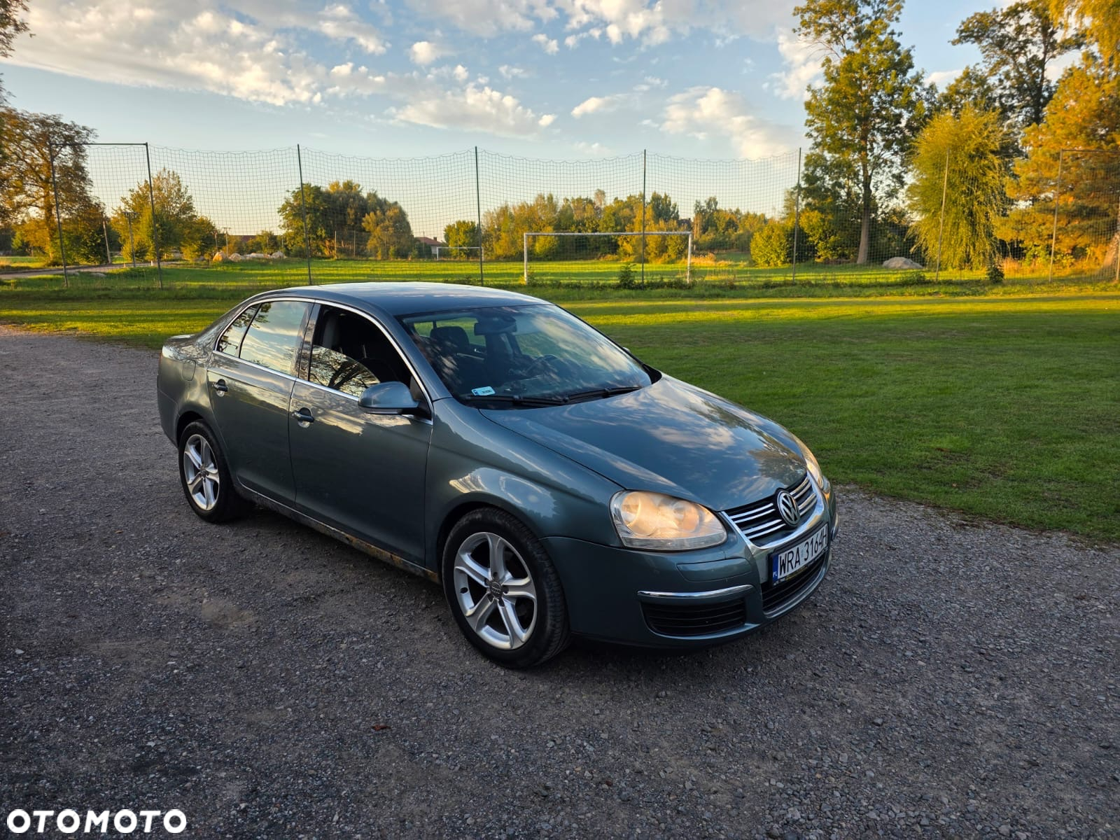 Volkswagen Jetta - 3