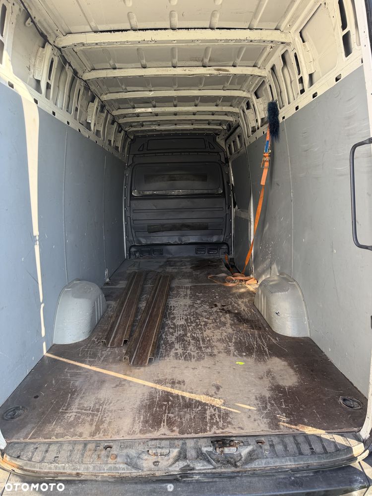 Volkswagen Crafter - 9
