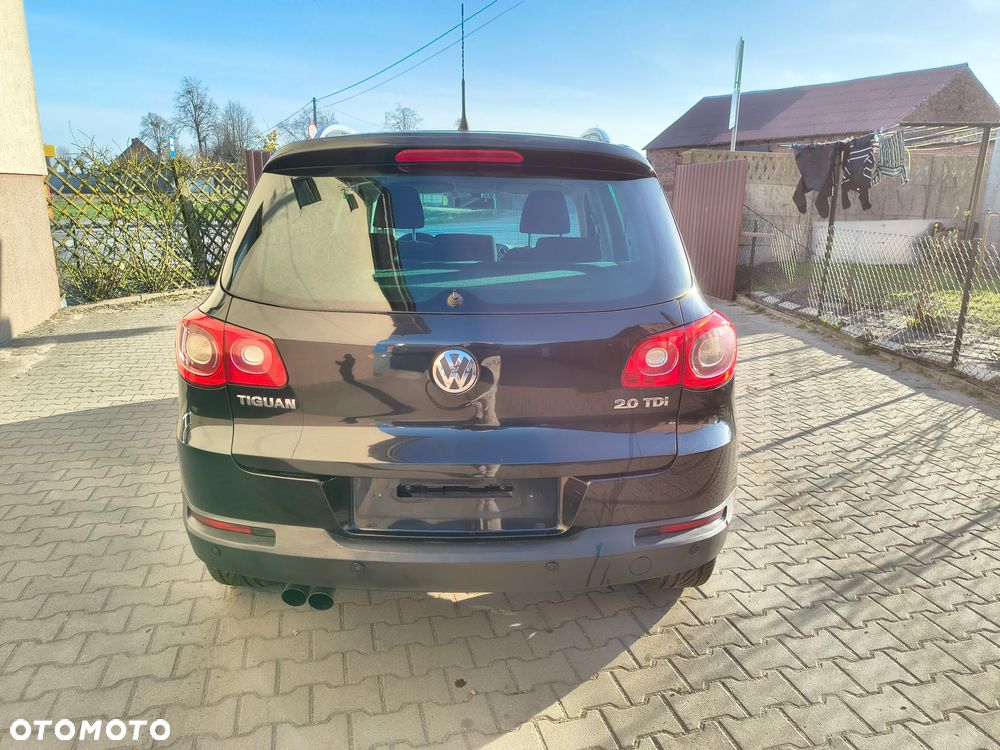 Volkswagen Tiguan 2.0 TDI DPF 4Motion Exclusive - 10
