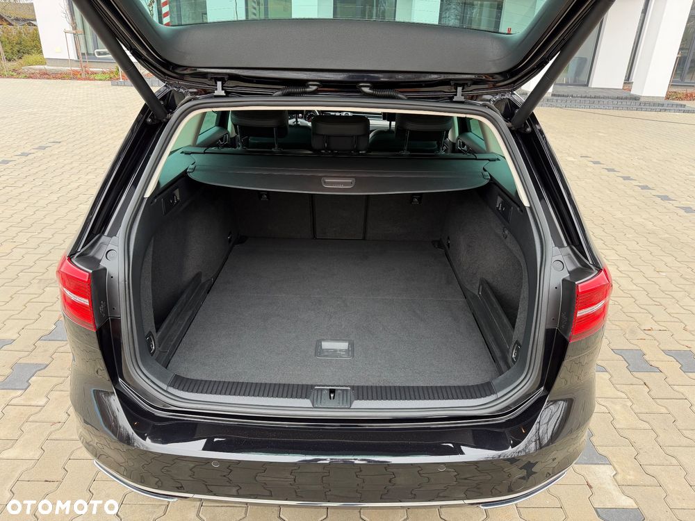 Volkswagen Passat 2.0 TSI (BlueMotion Technology) 4Motion DSG Highline - 25