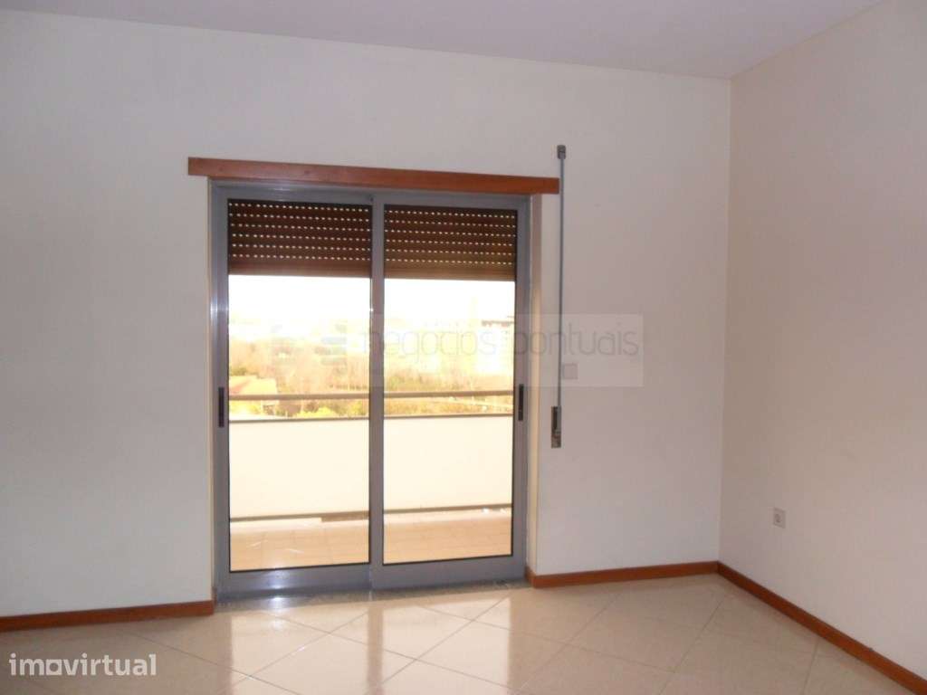 Apartamento T2 para Arrendamento | Real, Braga - Grande imagem: 3/8