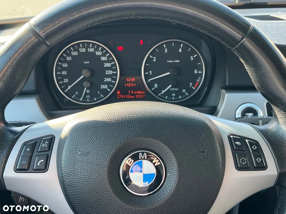 BMW Seria 3 320i - 19