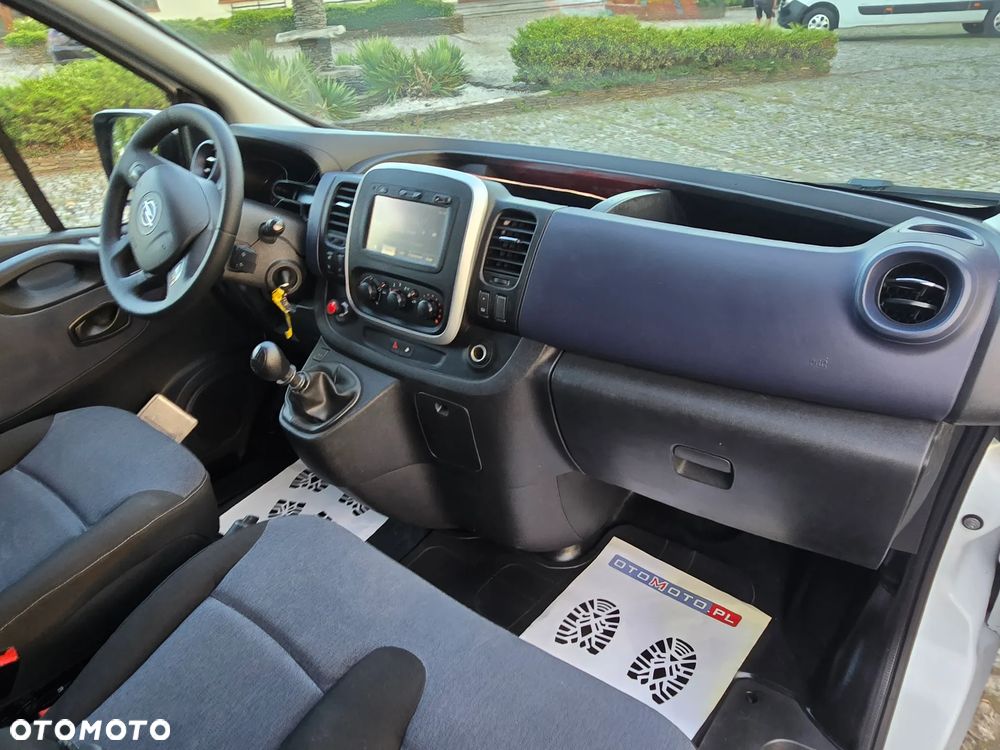 Opel Vivaro - 28