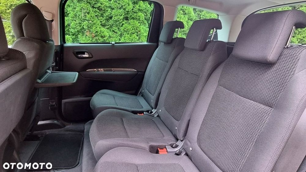 Peugeot 5008 - 16