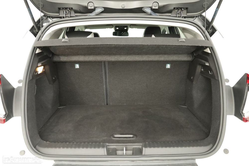 Renault Captur 1.0 TCe Techno Bi-Fuel - 26