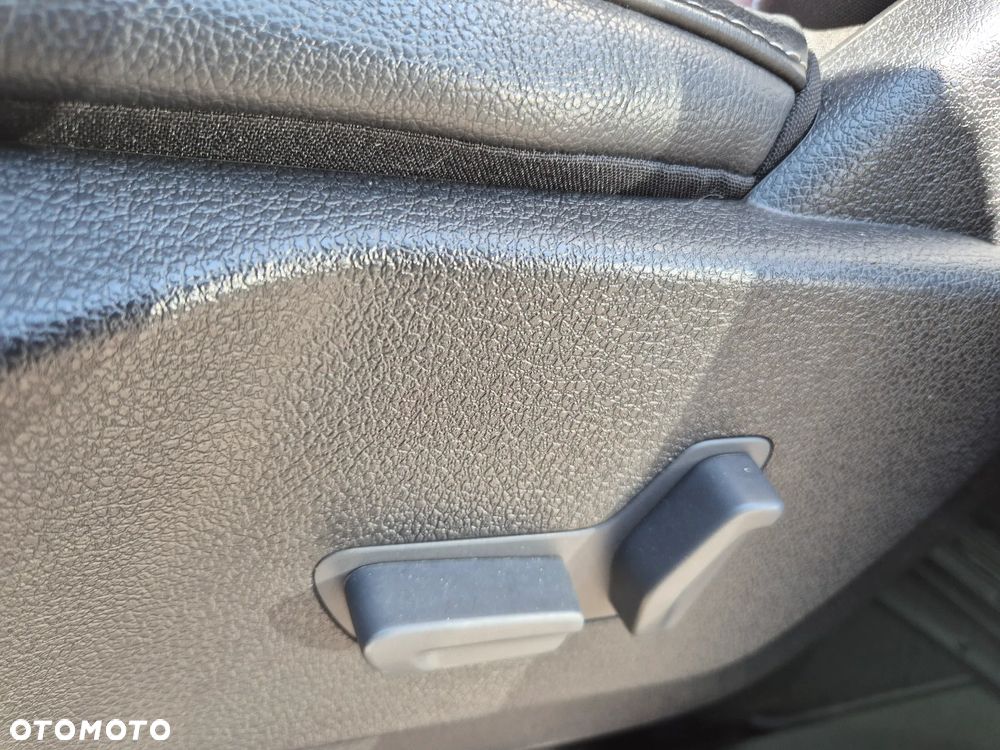 Peugeot Traveller L3 2.0 EAT8 Allure - 25