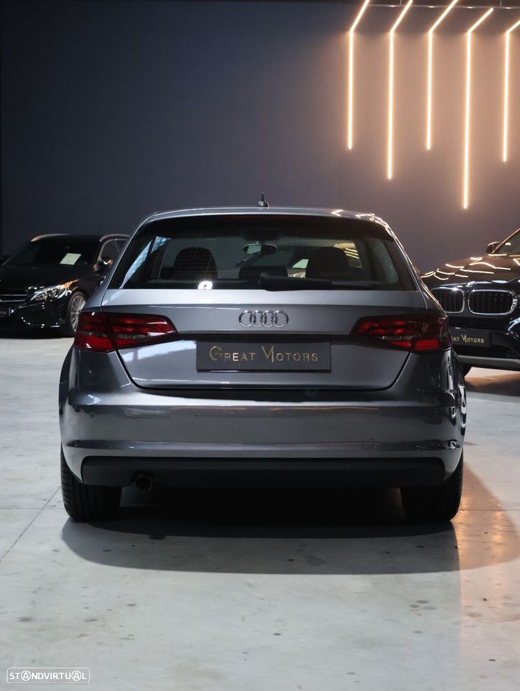 Audi A3 Sportback 1.6 TDI Sport S-Tronic - 12