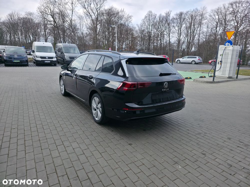 Volkswagen Golf 1.5 TSI Life Plus - 5