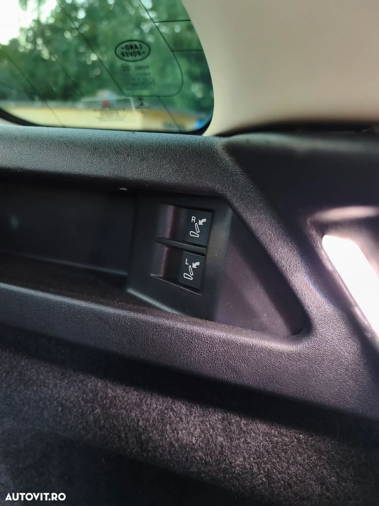 Land Rover Discovery Sport - 16