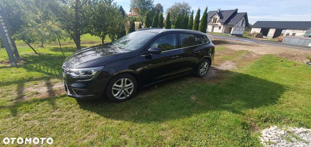 Renault Megane 1.5 dCi Intens EDC - 11