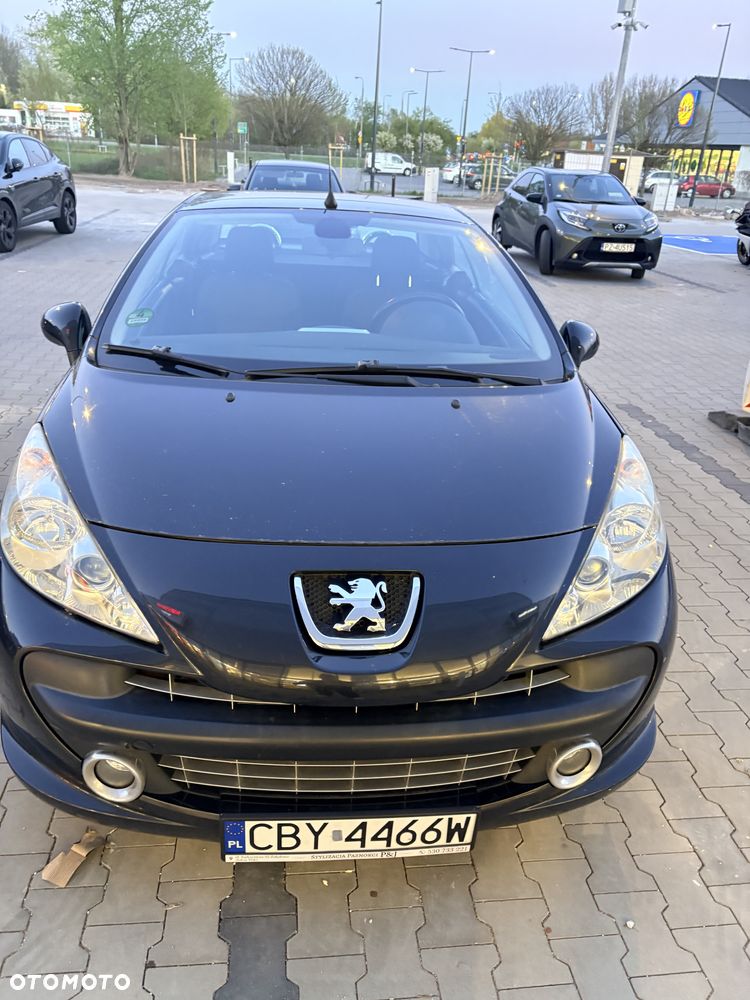 Peugeot 207 CC - 11