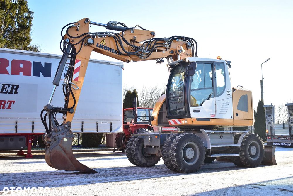 Liebherr A 914 Compact /16.5T. / Ramię 3x łamane/ Bez AdBlue/ Kamera/ Sprowadzona z Niemiec/ Stan wzorowy ! - 1