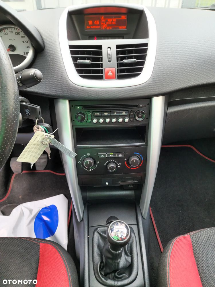 Peugeot 207 95 VTi Premium - 19