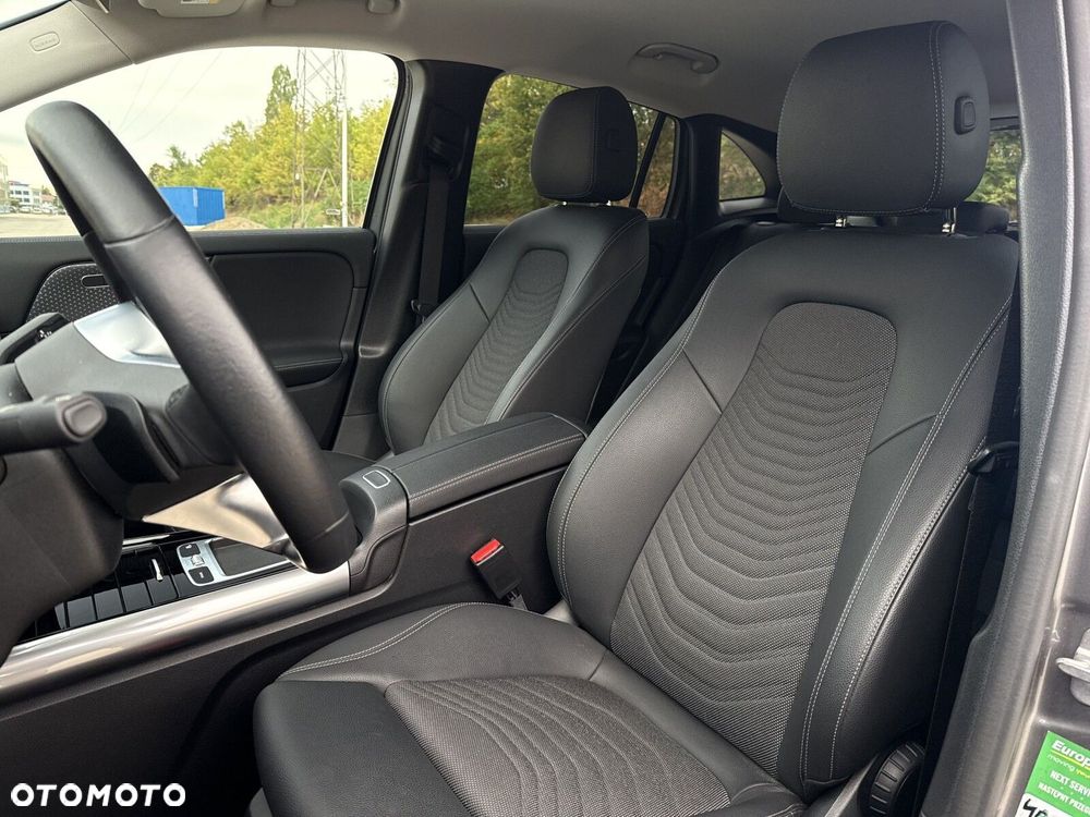 Mercedes-Benz GLA - 19