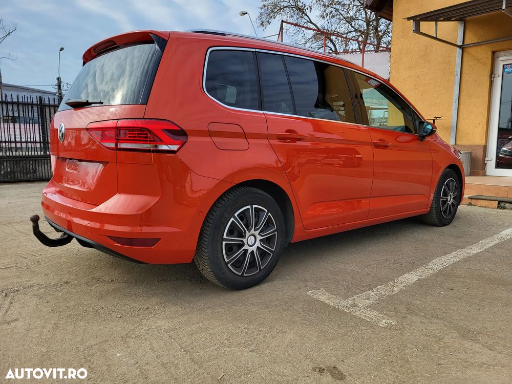 Volkswagen Touran 2.0 TDI Highline - 5