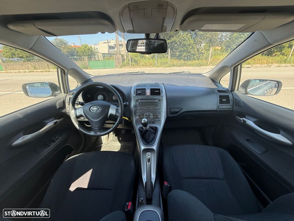 Toyota Auris - 14