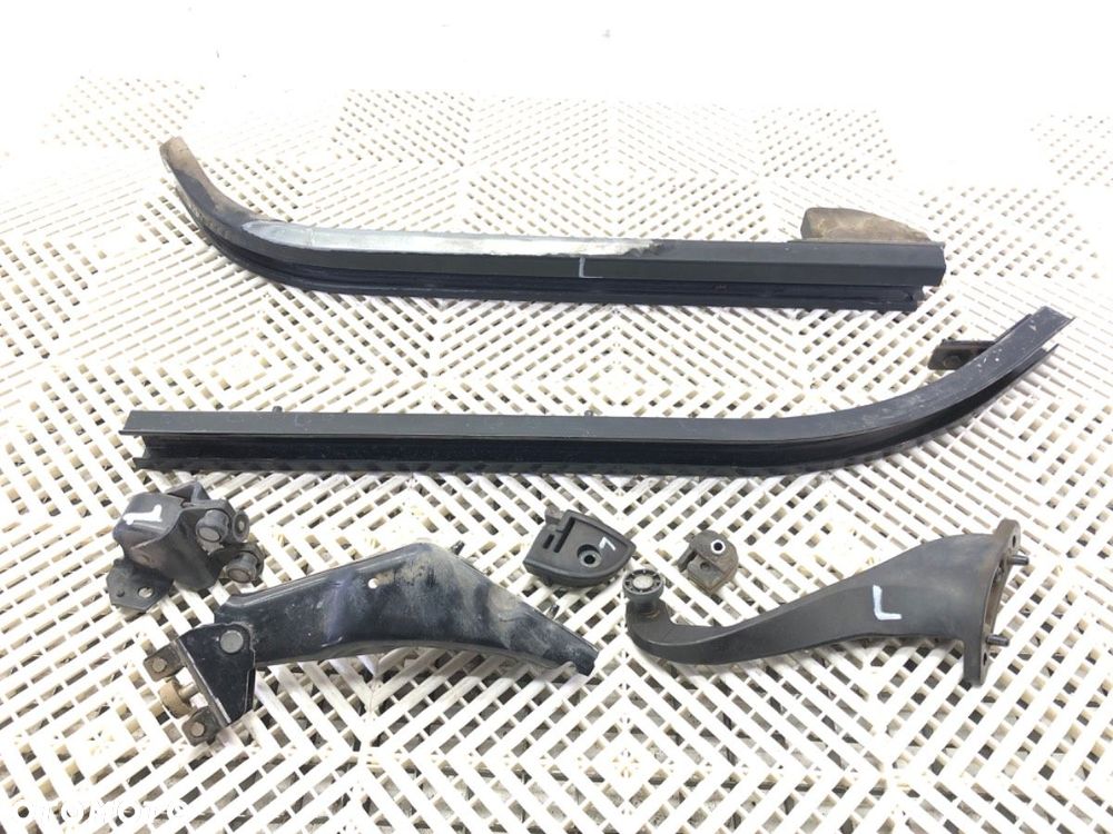 ROLKI DRZWI PRZESUWNYCH LEWE  PEUGEOT PARTNER Nadwozie pełne/minivan 2008 - 2022 1.6 HDi 66 kW [90 - 1