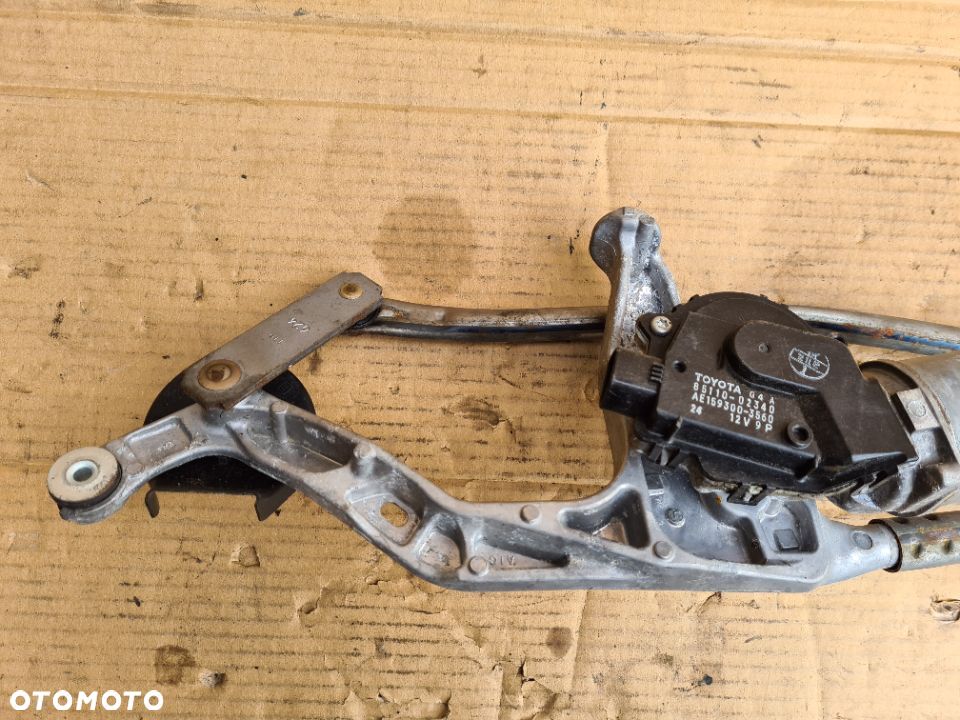 Toyota Auris II E18 mechanizm wycieraczek szyby przedniej czołowej ramiona prawe lewe - 7
