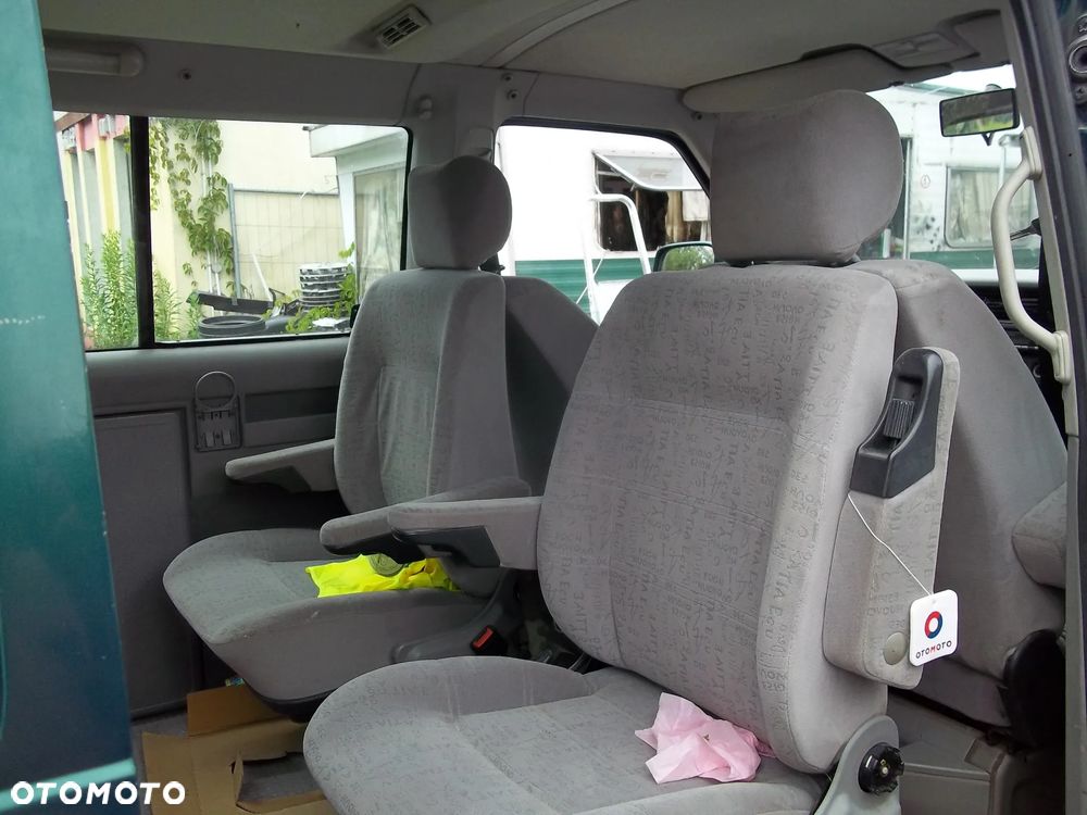 Volkswagen Multivan Standard - 9