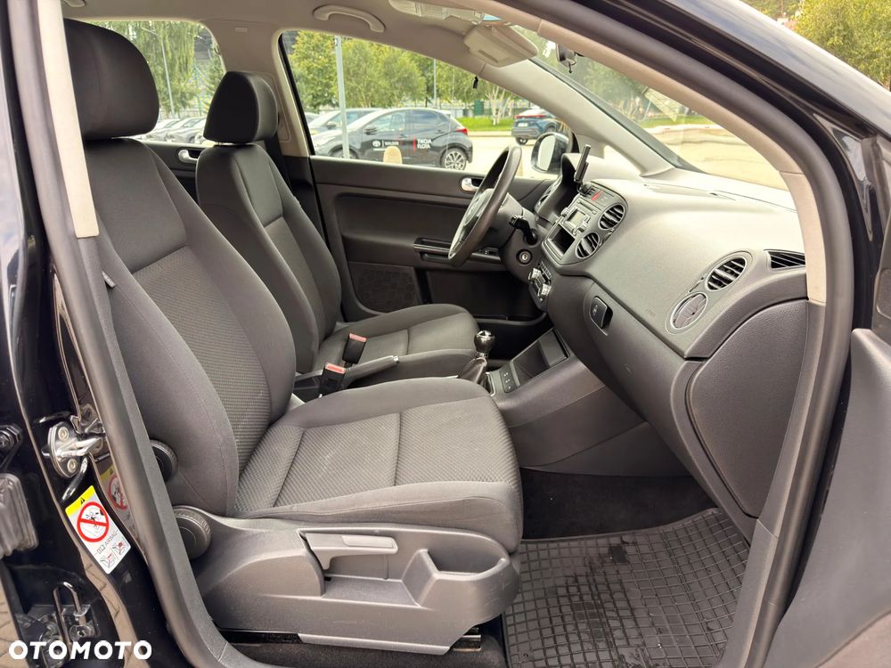 Volkswagen Golf - 14