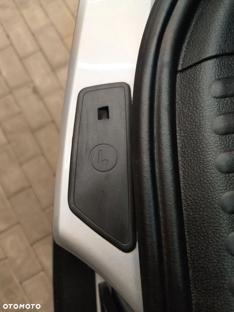 Volkswagen Tiguan - 29