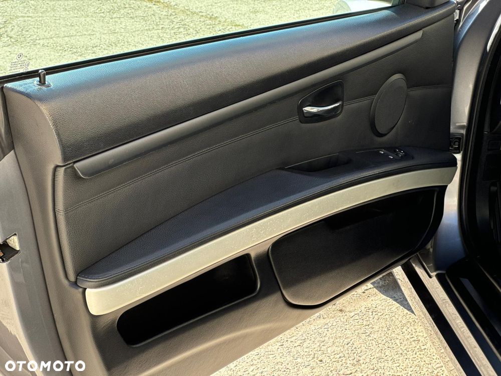 BMW Seria 3 330xi - 5