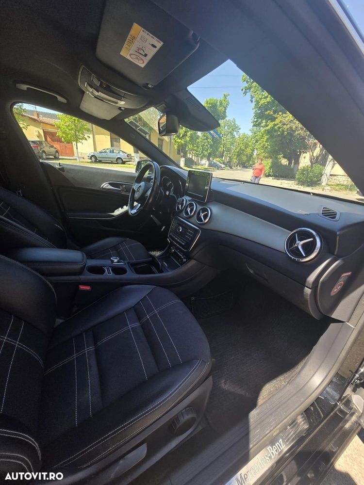 Mercedes-Benz CLA 220 - 18