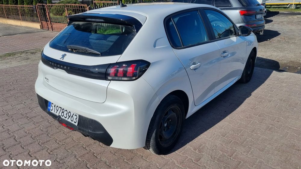 Peugeot 208 - 6
