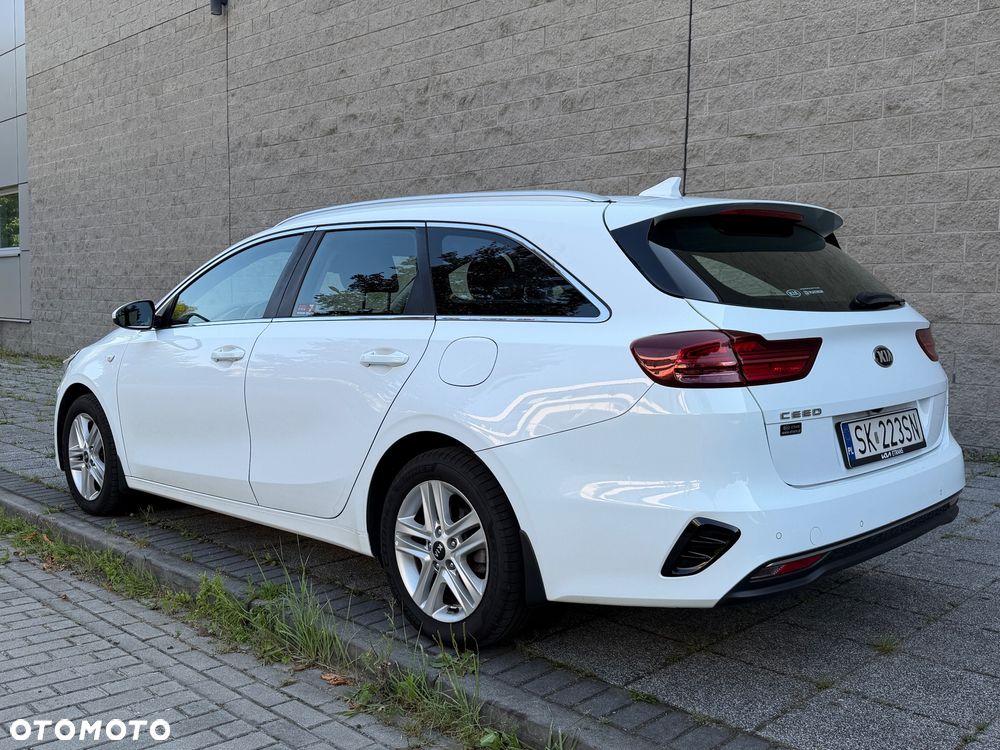 Kia Ceed 1.6 CRDi mHEV L Business Line - 3