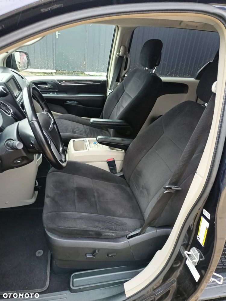 Chrysler Town & Country 3.6 Touring - 9