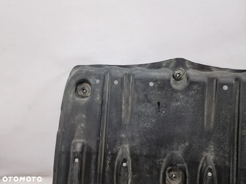 TOYOTA COROLLA E21 KOMBI TYLNA TYLNIA TYŁ OSŁONA PODWOZIA , NR 58399-02180 , NR AUKCJI NSŁ44 - 3