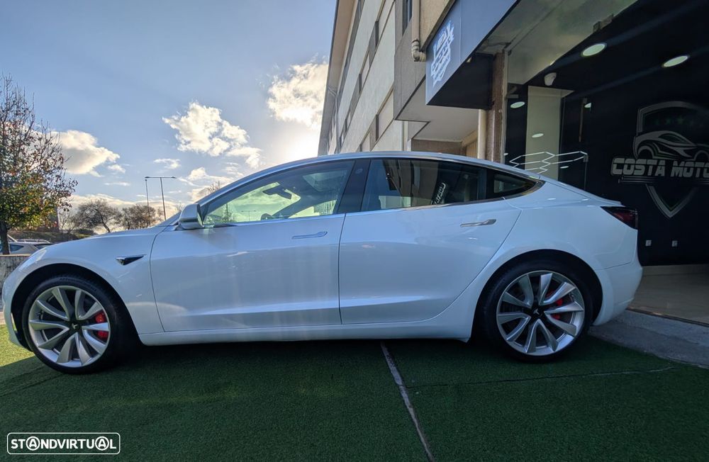 Tesla Model 3 Standard Range Plus RWD - 4