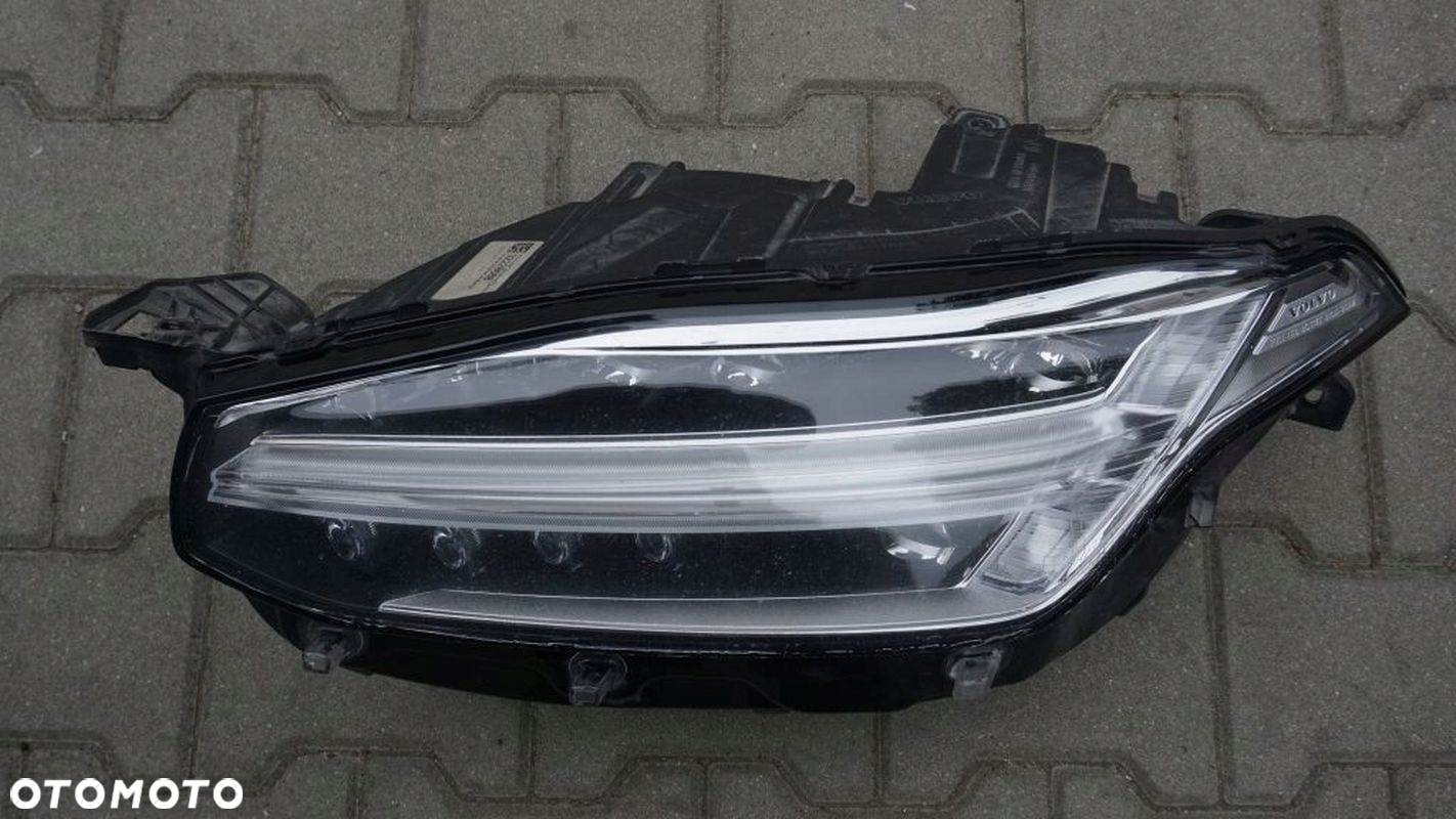 VOLVO XC90 II - LAMPA FULL LED LEWA PRAWA PRZÓD KPL. - 4