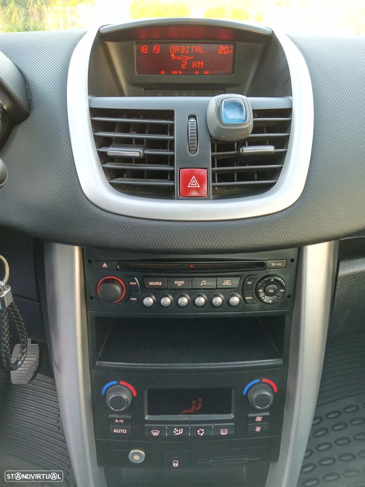 Peugeot 207 1.4 16V Sport - 7