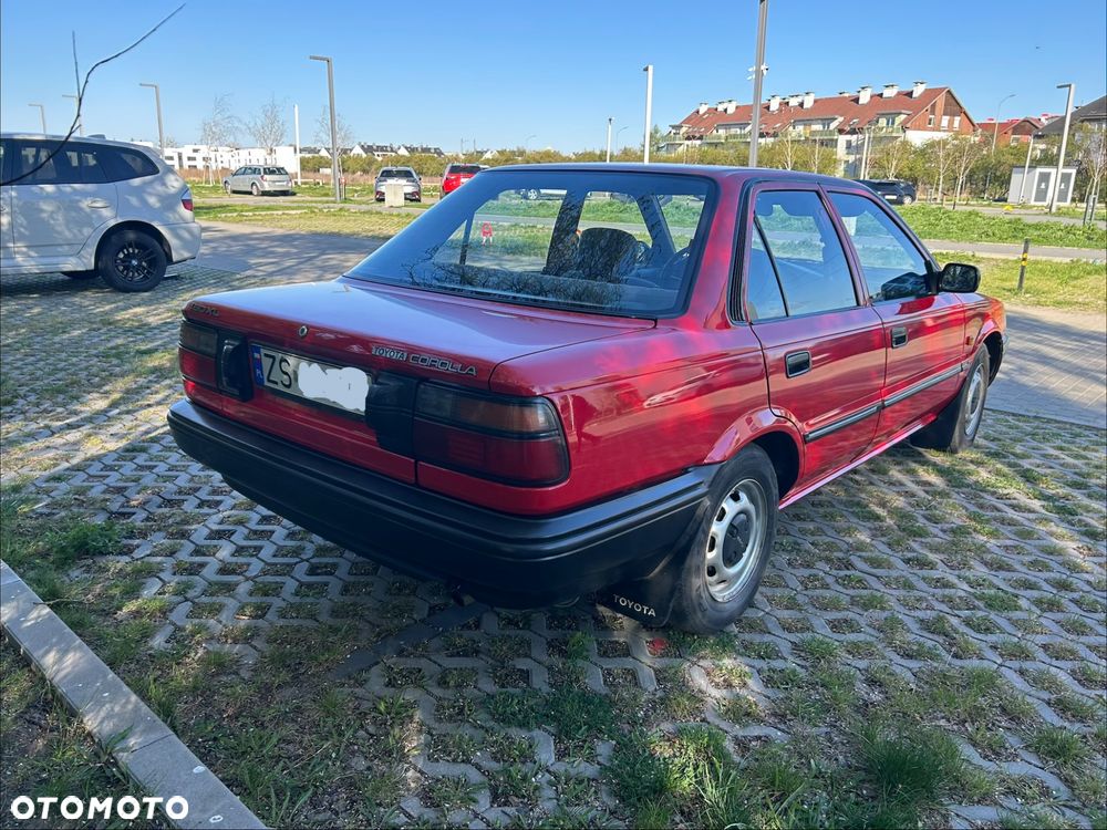 Toyota Corolla 1.8D XL - 4